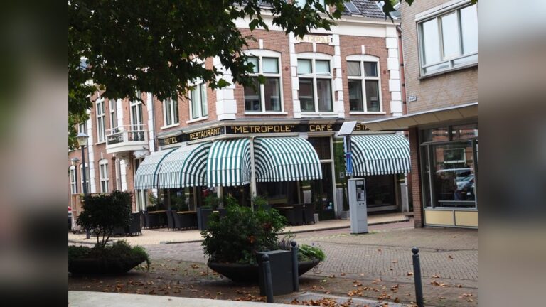 Offiezin in de herfst: ruimte voor ontmoeting en een goed gesprek in Metropole.